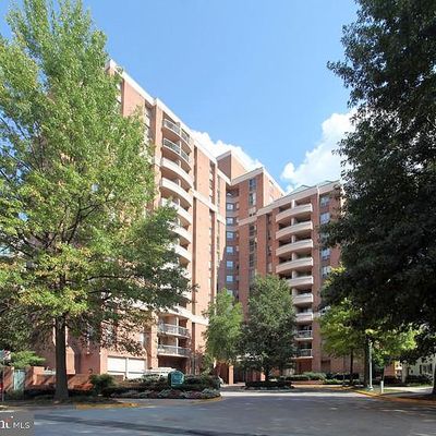 4808 Moorland Ln, Bethesda, MD 20814