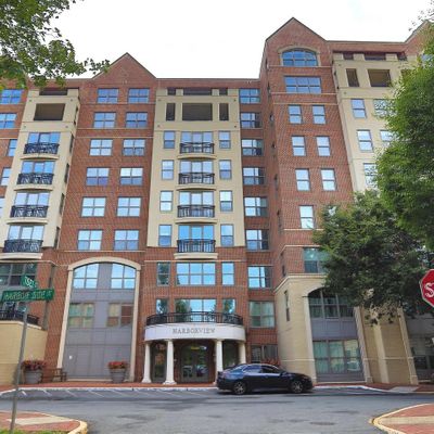 485 Harbor Side St #403, Woodbridge, VA 22191