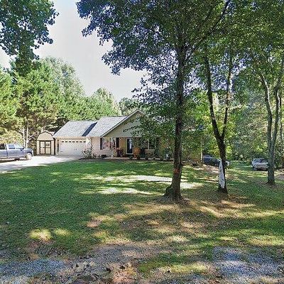 570 New Hope Ln, Cornelia, GA 30531