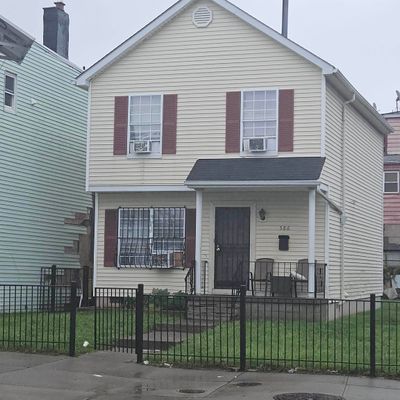 586 Ocean Ave, Jersey City, NJ 07305