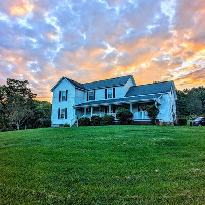 5929 Botetourt Rd, Fincastle, VA 24090