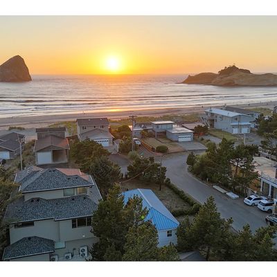 5935 Pine St, Pacific City, OR 97135