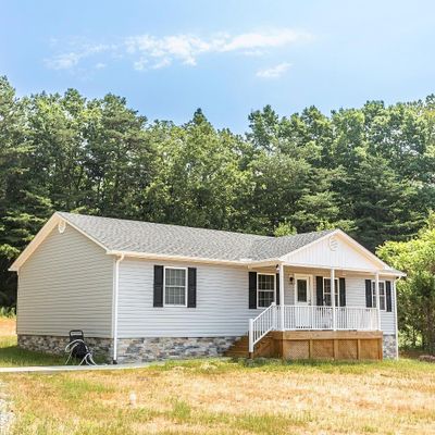 596 Soybean Dr, Appomattox, VA 24522