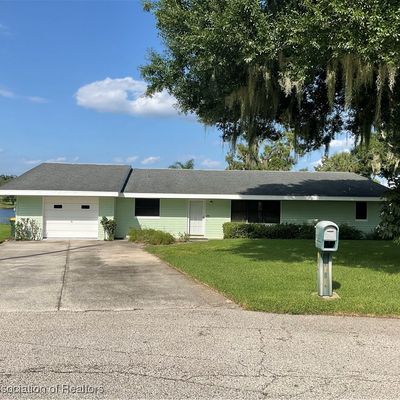 6 Chickasaw St, Lake Placid, FL 33852