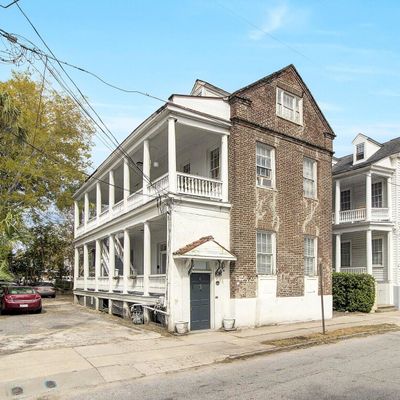 6 Doughty St, Charleston, SC 29403