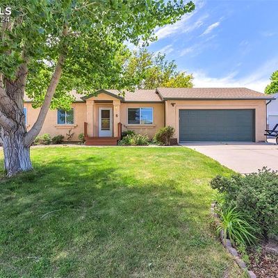 6 Gunsmith Ct, Pueblo, CO 81008