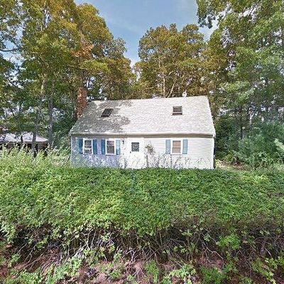 6 Pershing Dr, East Falmouth, MA 02536