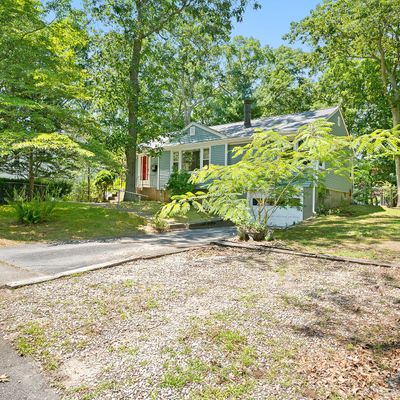 60 Pamela Ave, Groton, CT 06340