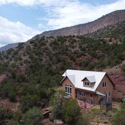 60 Sierra Ct, Jemez Springs, NM 87025