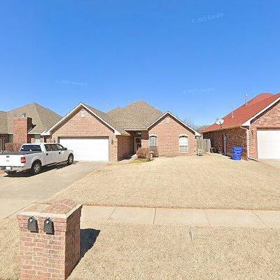 601 E Elder Ln, Mustang, OK 73064