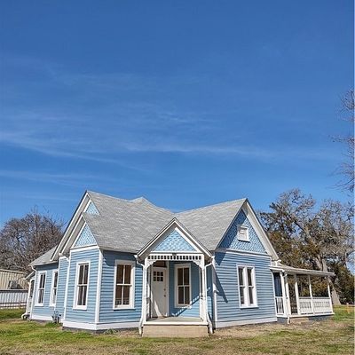 601 Kezee Street, Calvert, TX 77837