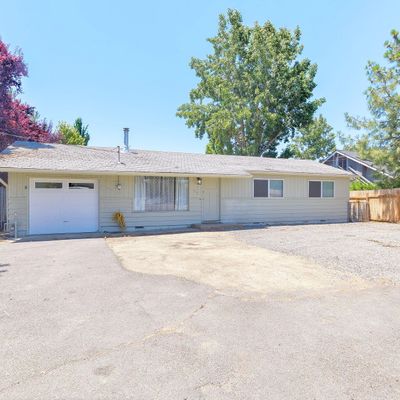 603 N Ross Lane, Medford, OR 97501