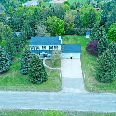 604 Pine Needle Dr, Perham, MN 56573