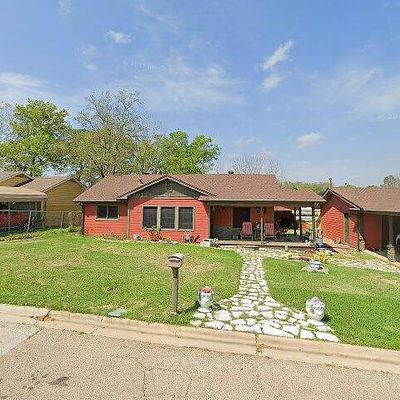 606 W Alligator St, Caldwell, TX 77836