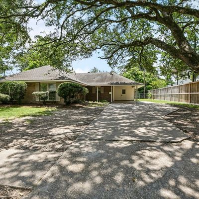 608 College Hill Dr, Baton Rouge, LA 70808