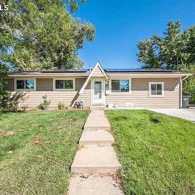 61 Loch Lomond Ln, Pueblo, CO 81001