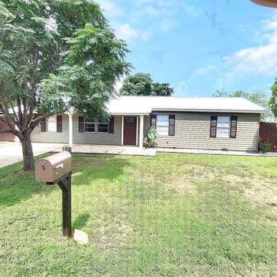 611 Pecan Ln, Cottonwood Shores, TX 78657