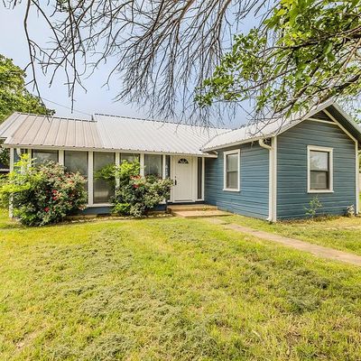 612 N Main Street, Graford, TX 76449