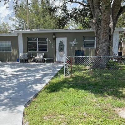 6137 Jackson St, Hollywood, FL 33023