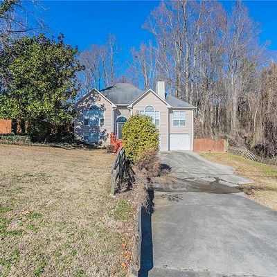 6213 Ivy Springs Dr, Flowery Branch, GA 30542