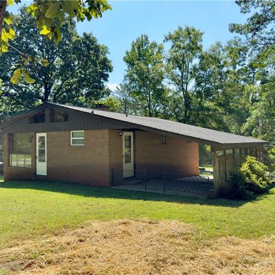 530 Farmer Rd, Denton, NC 27239