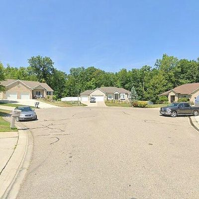 5307 Misty Oaks Trl, Swartz Creek, MI 48473