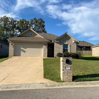 5313 Aviator Dr, Jacksonville, AR 72076