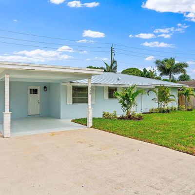 538 Dover Road N, Tequesta, FL 33469