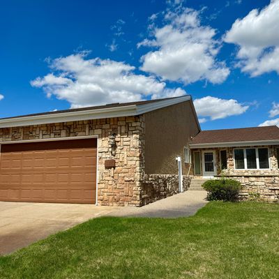 539 Brook Ln, Saint Cloud, MN 56301