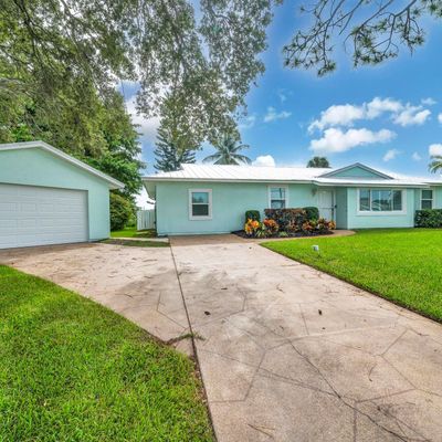 548 Sw Aster Rd, Port Saint Lucie, FL 34953