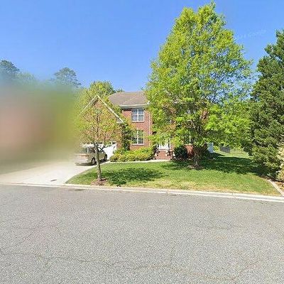 557 Hunts Pointe Dr, Virginia Beach, VA 23464