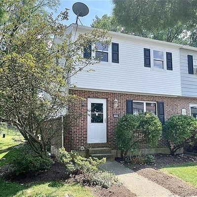 5580 Wedge Ln, Allentown, PA 18106