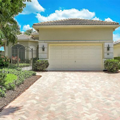 56 Island Dr, Boynton Beach, FL 33436