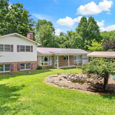 560 Carters Ridge Rd, Spruce Pine, NC 28777