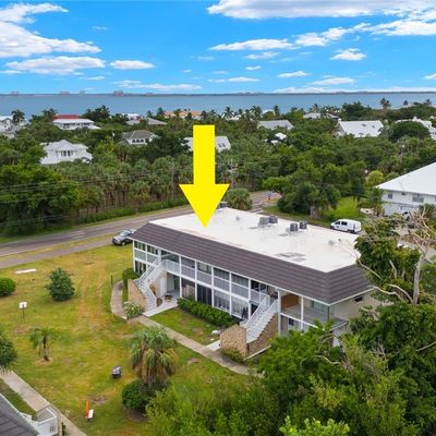 561 Periwinkle Way, Sanibel, FL 33957