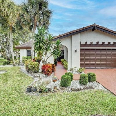 5649 Lakeview Mews Dr, Boynton Beach, FL 33437