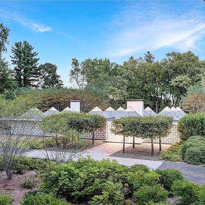 565 Oenoke Ridge, New Canaan, CT 06840