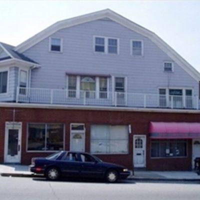 568 N Main St, Fall River, MA 02720