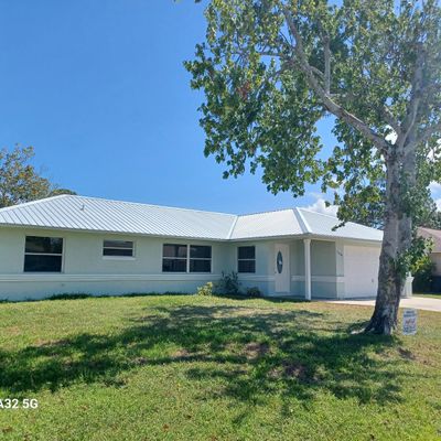 5680 Hemsing St, Cocoa, FL 32927