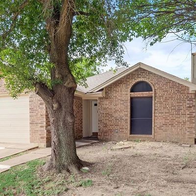 6708 Roxanne Way, Fort Worth, TX 76135