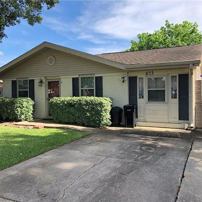 673 Sessions Ln, Kenner, LA 70065