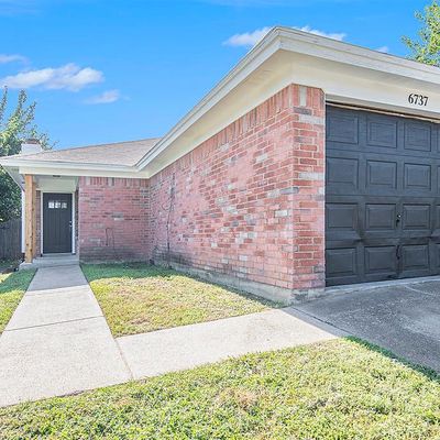 6737 Glenbrook Ln, Fort Worth, TX 76133