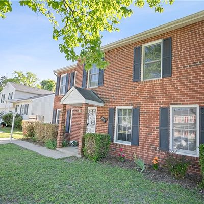 677 Westover Woods Cir, Richmond, VA 23225