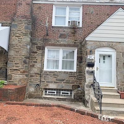 6837 Walnut Park Dr, Upper Darby, PA 19082