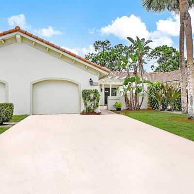 6906 Escobar Ct, Boca Raton, FL 33433