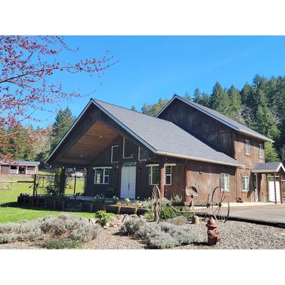 6910 Upper Olalla Rd, Winston, OR 97496