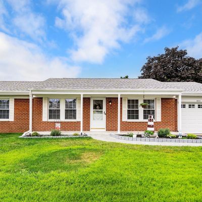 7 Pioneer Court, Whiting, NJ 08759