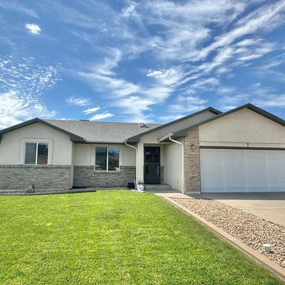 7 Trent Ct, Pueblo, CO 81005