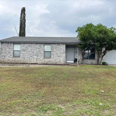 702 E Taggard St, Burnet, TX 78611