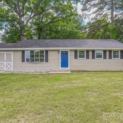 704 E Ryder Ave, Landis, NC 28088